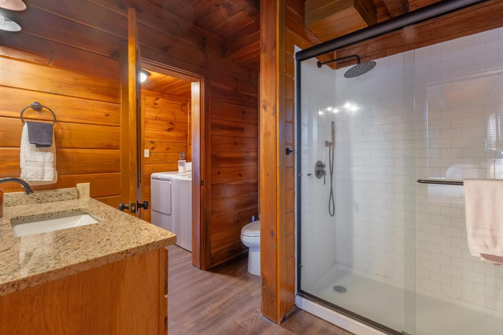 Dudley II By Avantstay Comfortable Cabin W Hot Tub Views Pigeon Forge Eksteriør billede