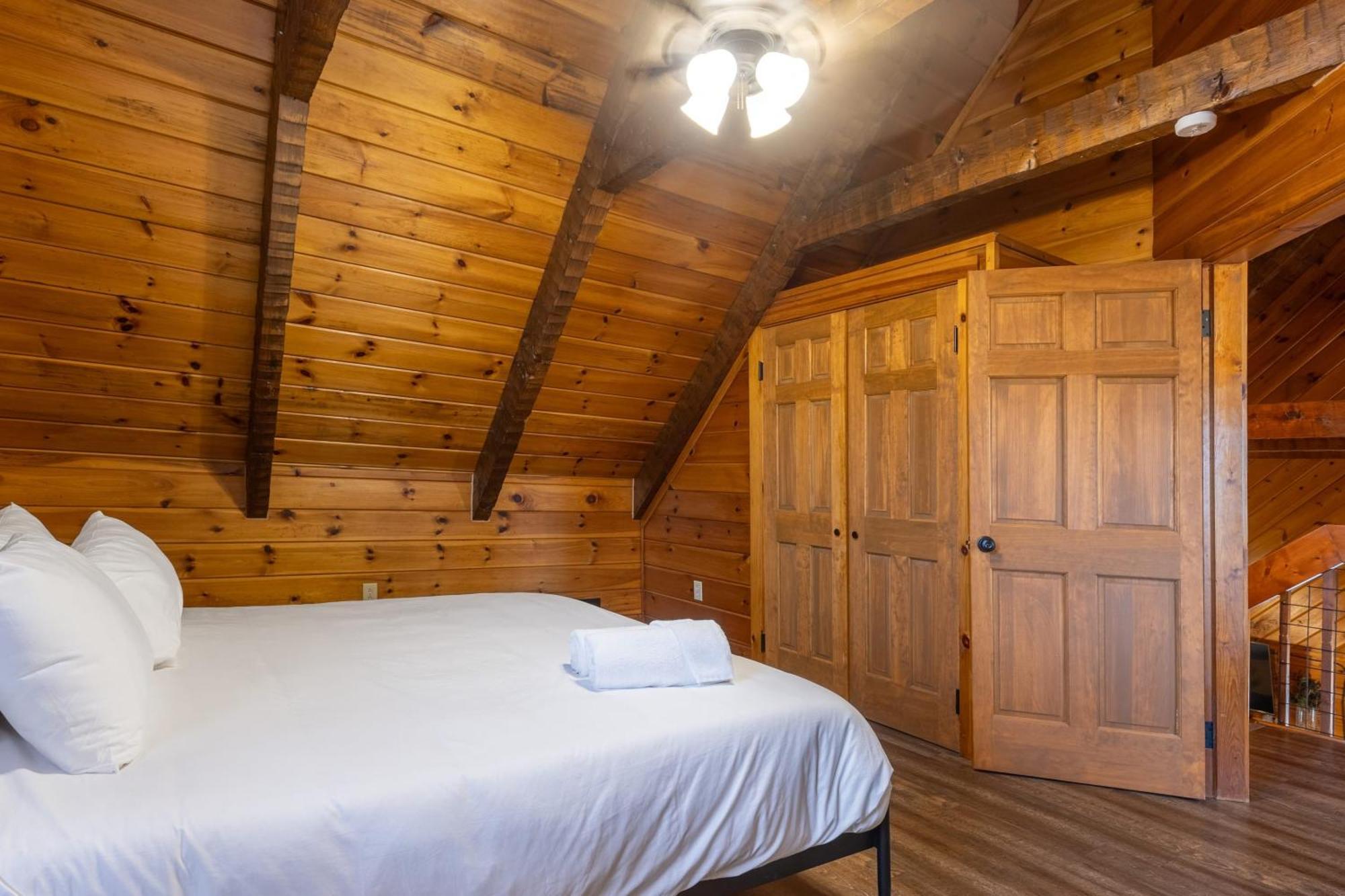 Dudley II By Avantstay Comfortable Cabin W Hot Tub Views Pigeon Forge Eksteriør billede